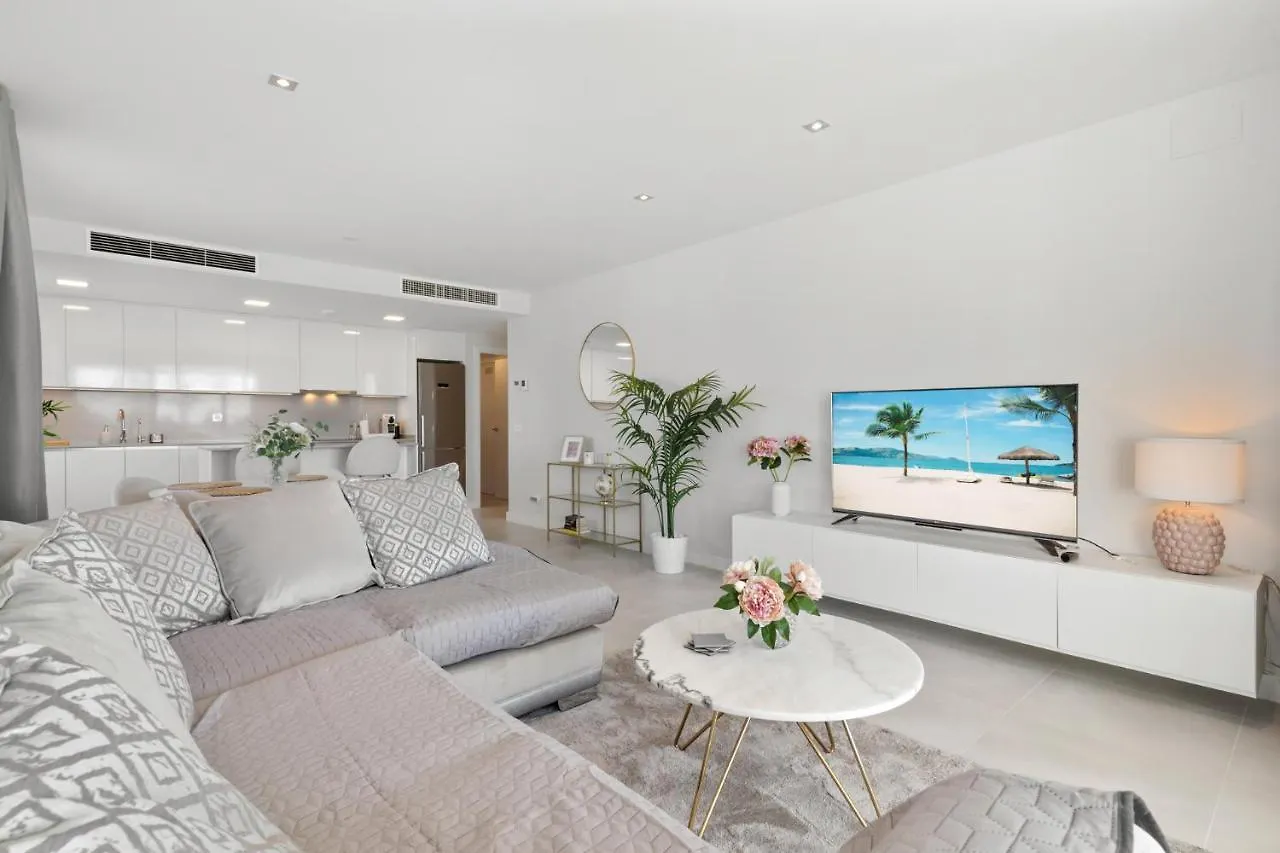 Luxurious Modern Mijas Apartment With Pools & Spa - Perfect For Families & Golfers By Costarentals - Ref 68 El Faro