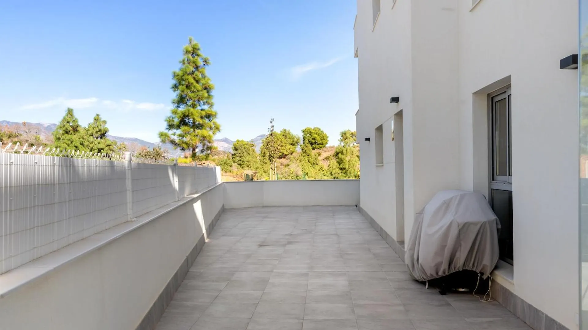 Luxurious Modern Mijas Apartment With Pools & Spa - Perfect For Families & Golfers By Costarentals - Ref 68 El Faro